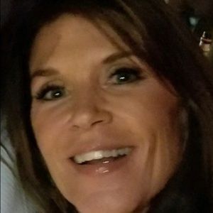 Meet your Posher, Gina